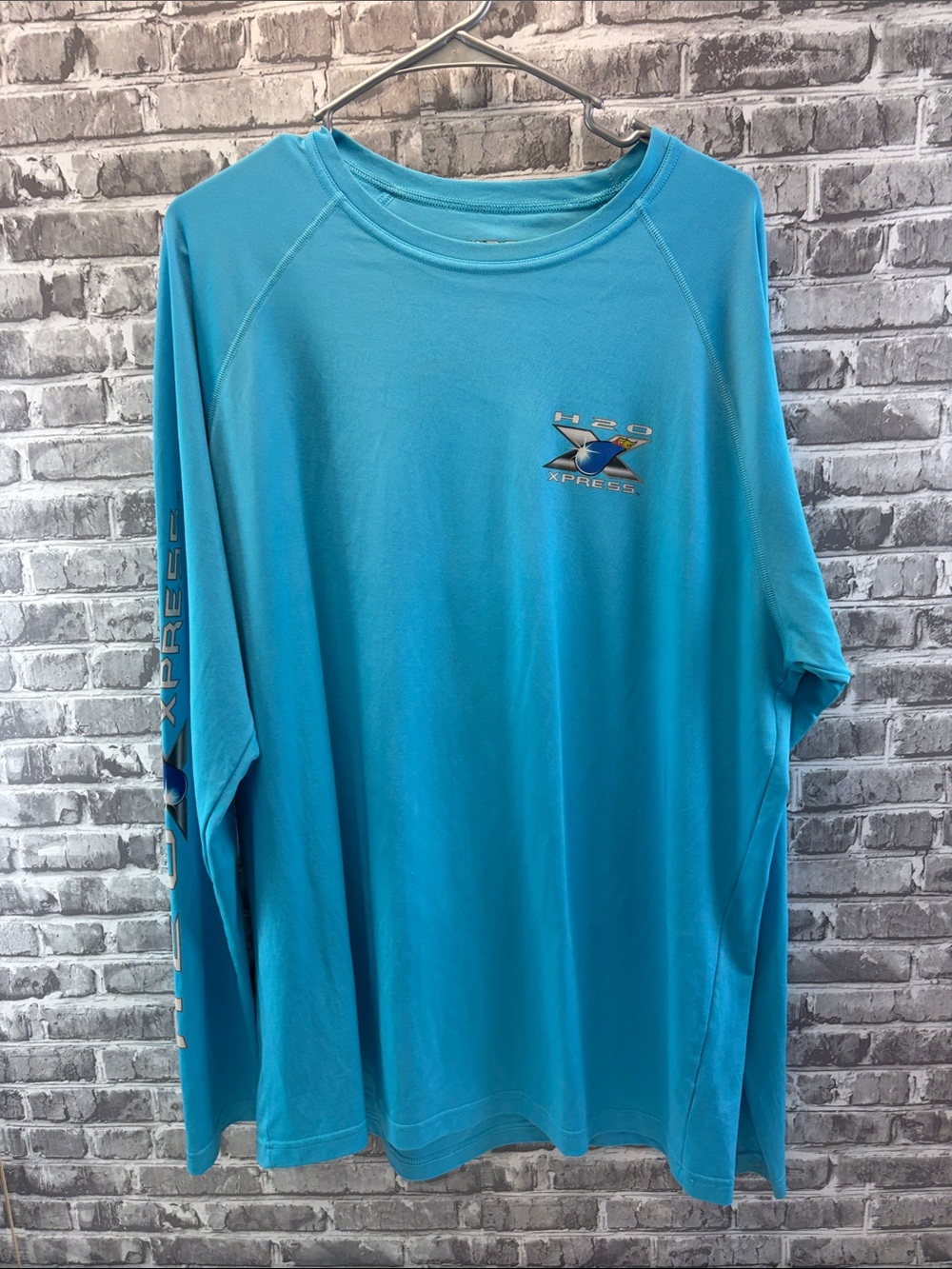 Express Men's Long-Sleeve Swim Rash Guard - Teal Blue